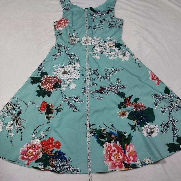 UNBRANDED MINT COLORED FLORAL PRINT DRESS SIZE LARGE - Picture 4 of 10